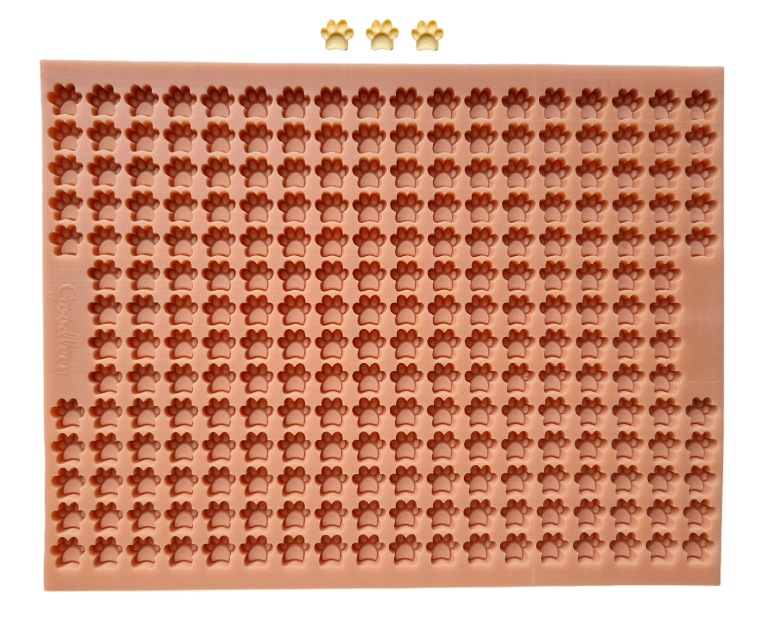 Silikon-Backmatte 'Pfötchen' von Goodleen für 244 Mini-Hundekekse – Draufsicht