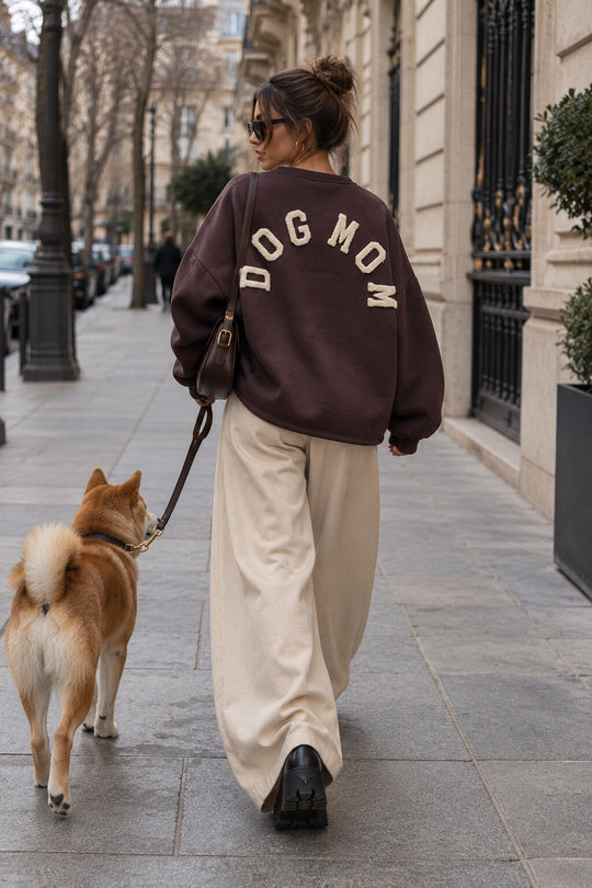 Dog Mom Sweatshirt Oversize in Schokobraun mit Ballonärmeln